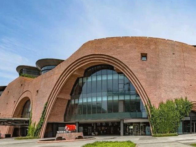 奧特萊斯藝術商業(yè)廣場